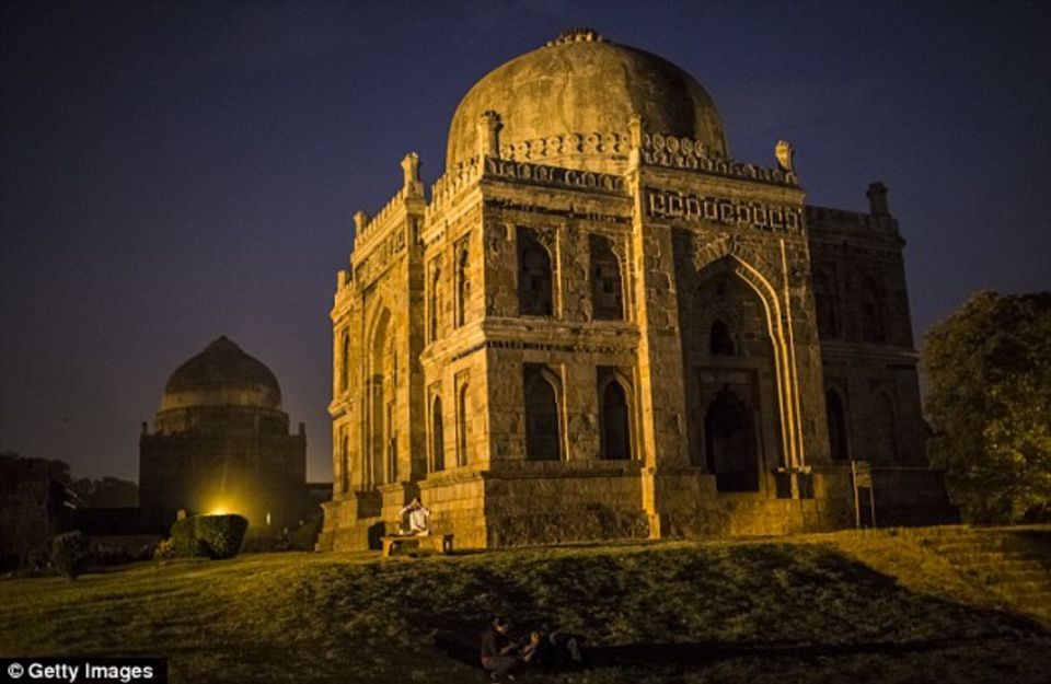 Delhi: Guided Evening Tour of Delhi City