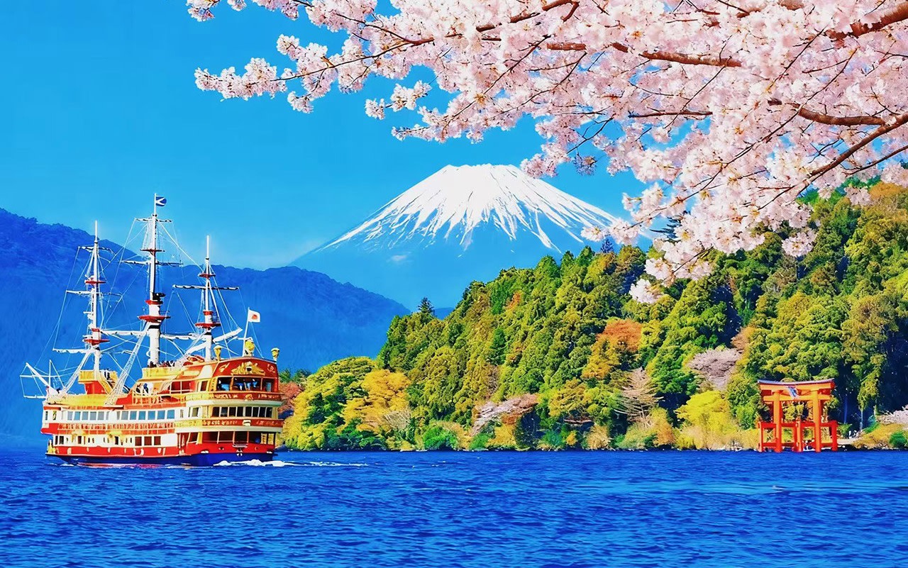Mt. Fuji & Hakone: Lake Ashi Water Torii, Lake Yamanaka, and Owakudani "Land, Sea, and Air" Exploration Tour (Including Hakone Ropeway) | Departs from Tokyo/Shinjuku