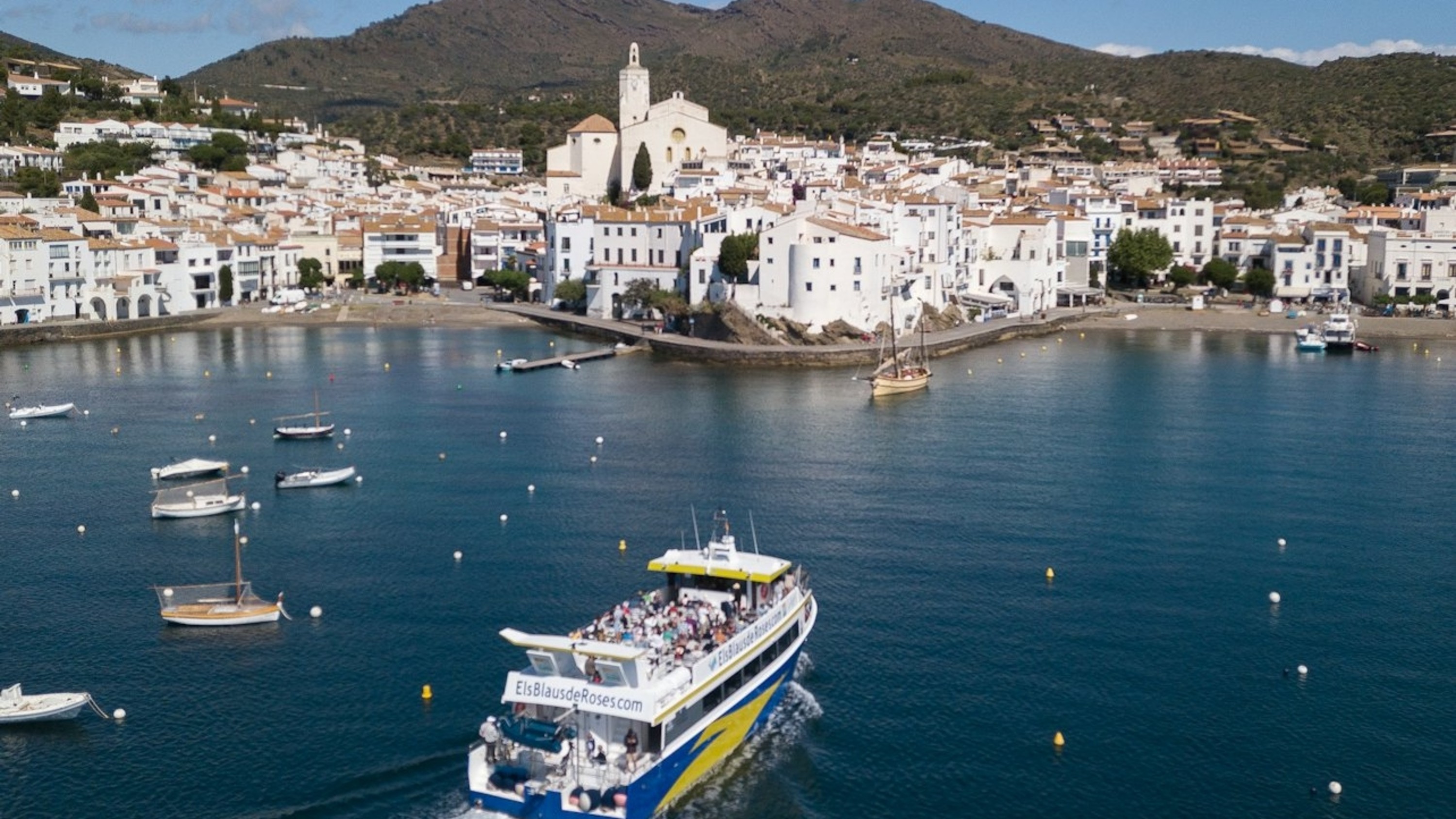 Catamaran cruise experience in Cap de Creus, Cadaques, &amp; Portlligat