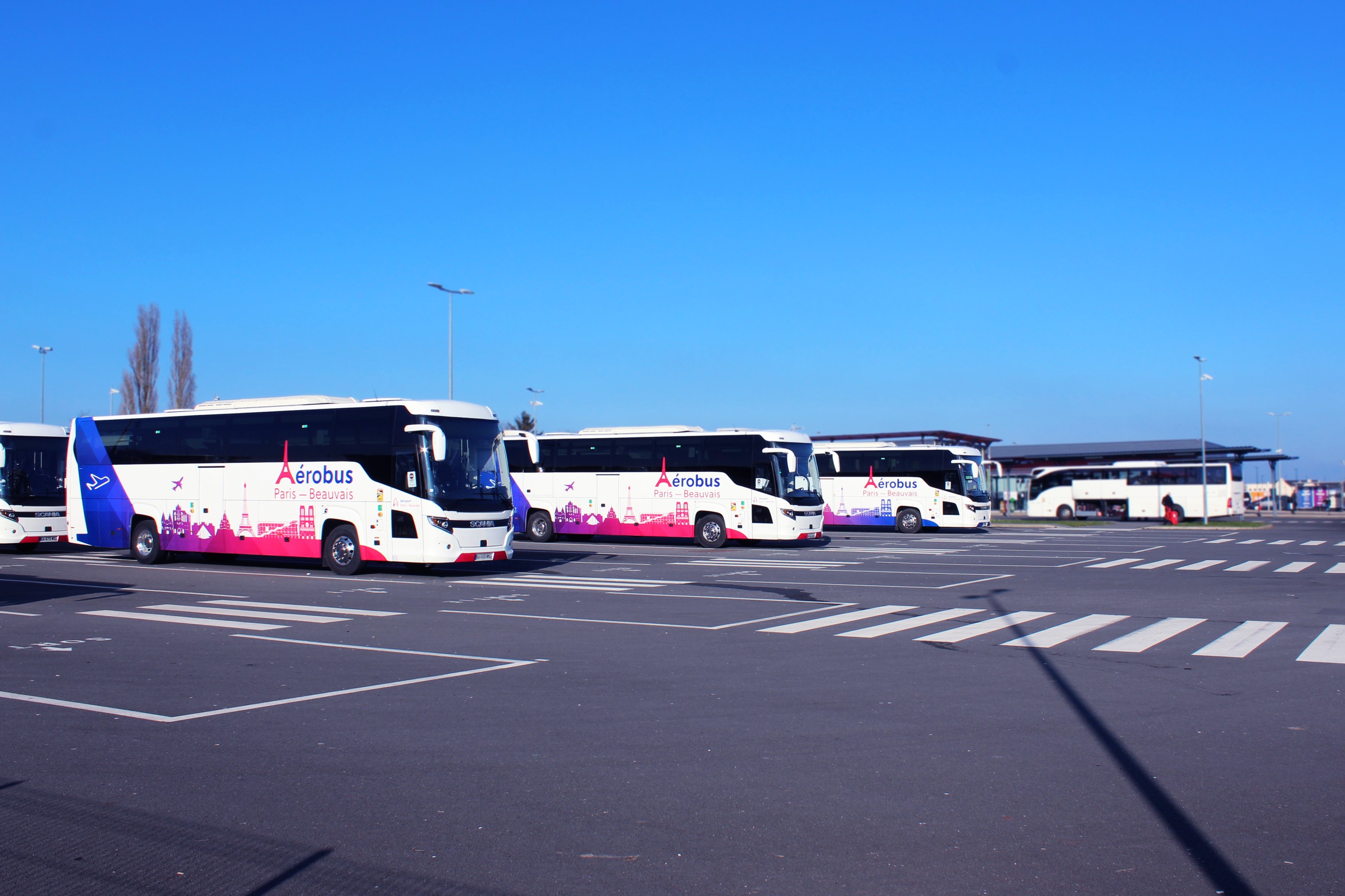 Reliable and efficient, Aerobus Paris-Beauvais offers a smooth, direct shuttle service to Paris
