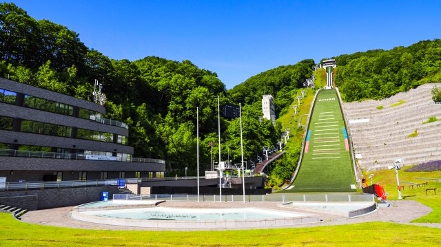 札幌巴士半日遊＆札幌電視塔門票（多語言語音導覽）