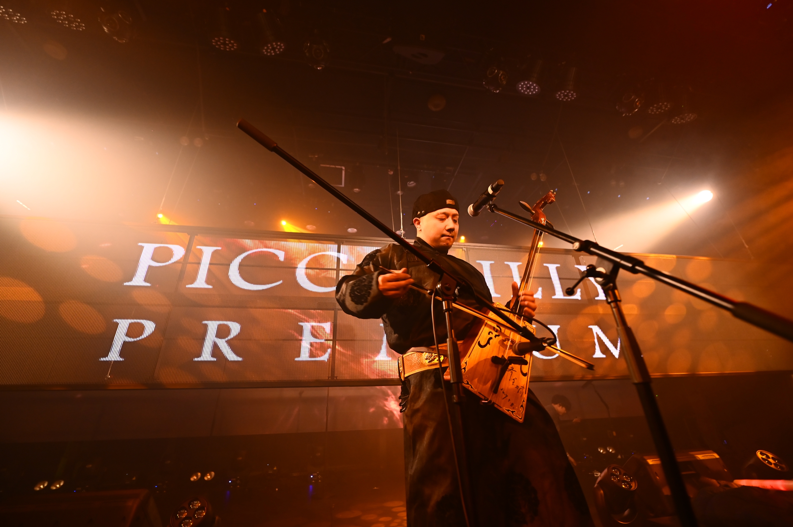 PICCADILLY PREMIUM DINNER SHOW&NIGHT CLUB  VIP