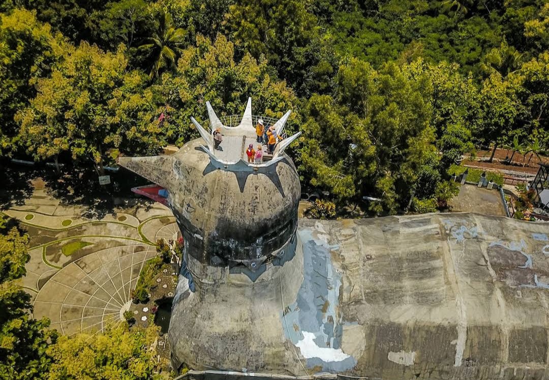 默拉皮火山日出 & 婆羅浮屠寺 & 馬格朗雞教堂一日遊（日惹出發）