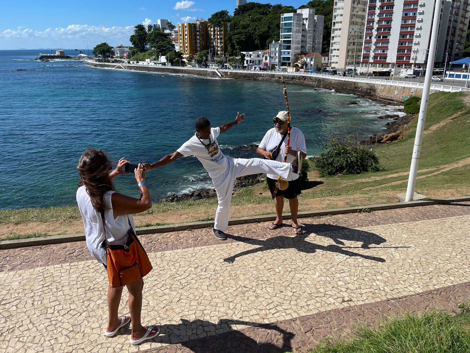 clients with the master of capoeira 