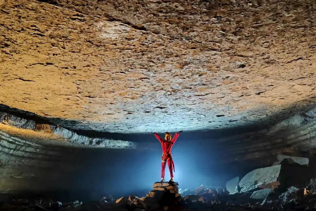 Guizhou Longli Baiyudong Cave Exploration Experience