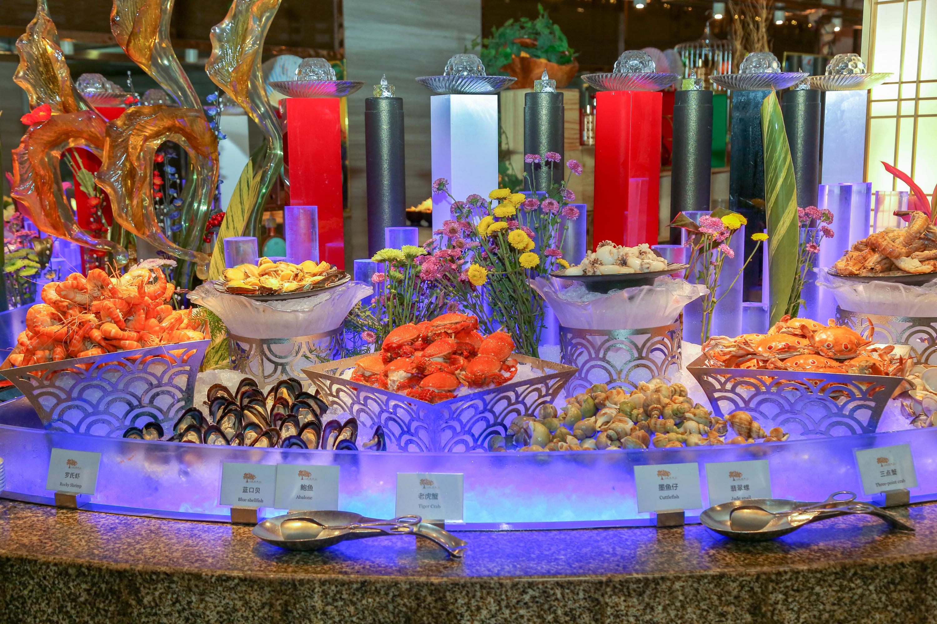 【近地鐵站】深圳登喜路國際大酒店住宿套餐 | 近大悦城 | 美味自助晚餐