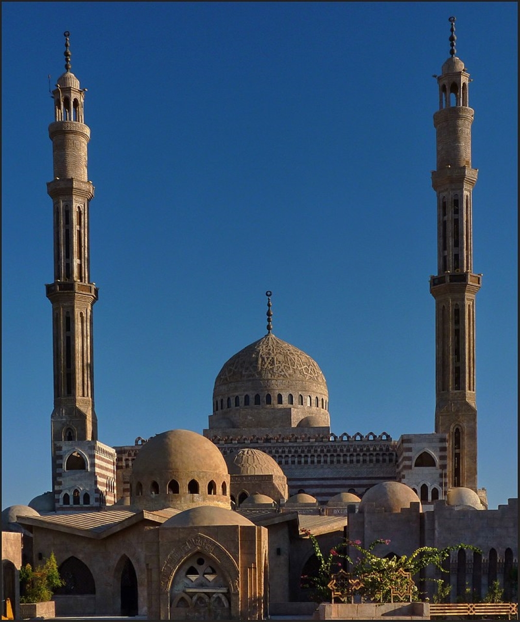 沙姆沙伊赫清真寺、Soho廣場和溜冰場私人城市之旅