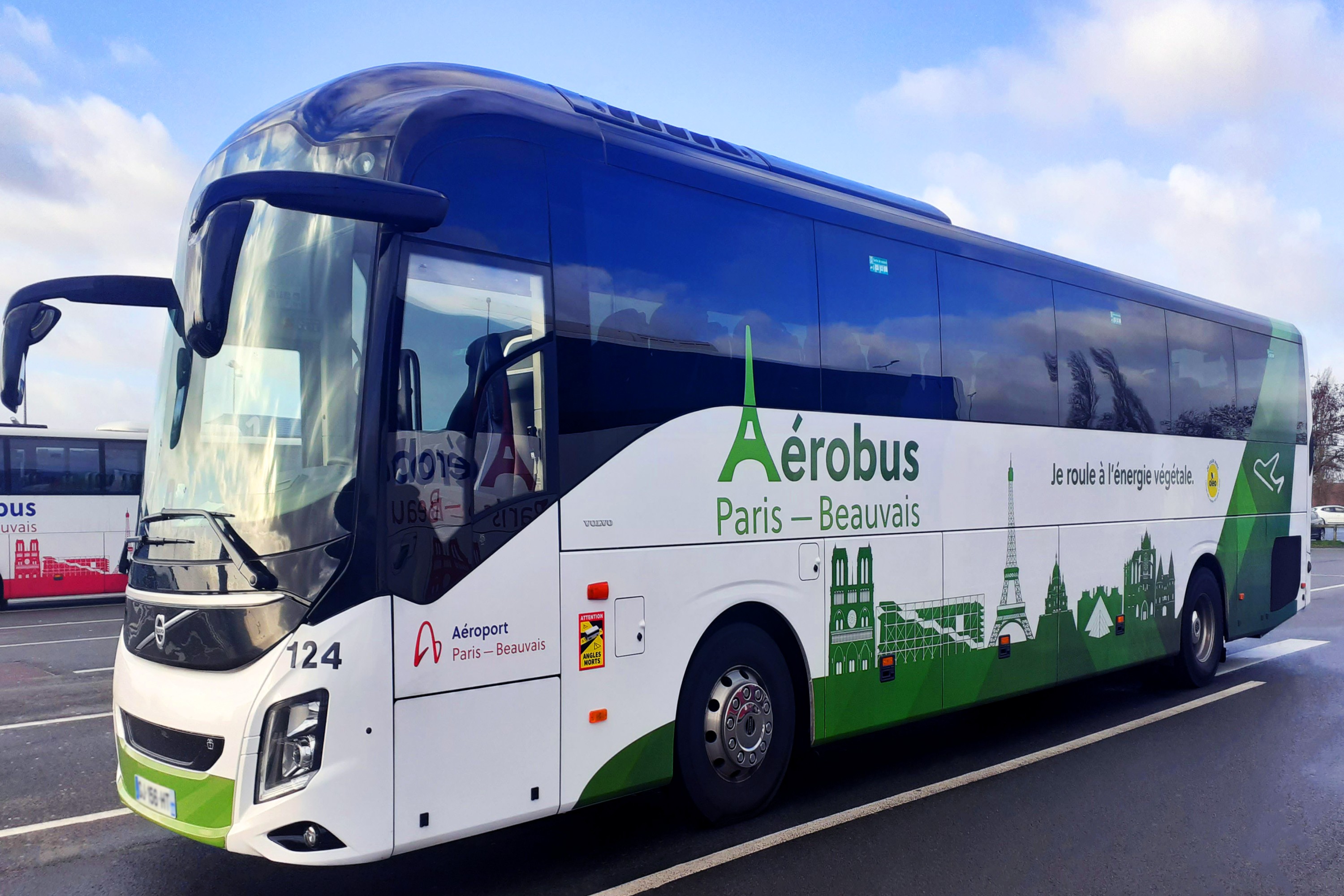 Travel greener with Aerobus Paris-Beauvais, offering a comfortable and eco-friendly shuttle experience