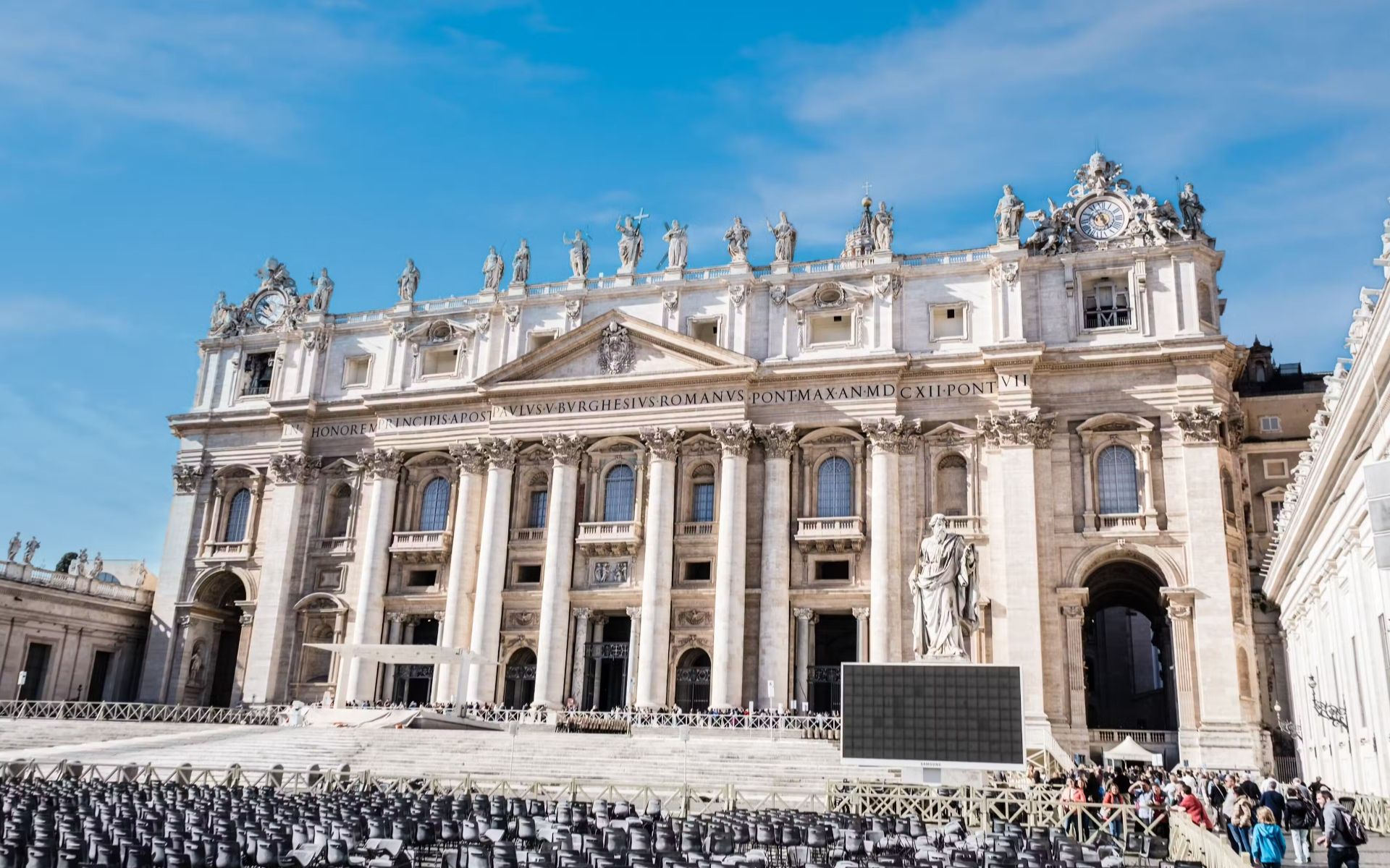 St. Peter's Basilica escorted entry ticket with audio guide