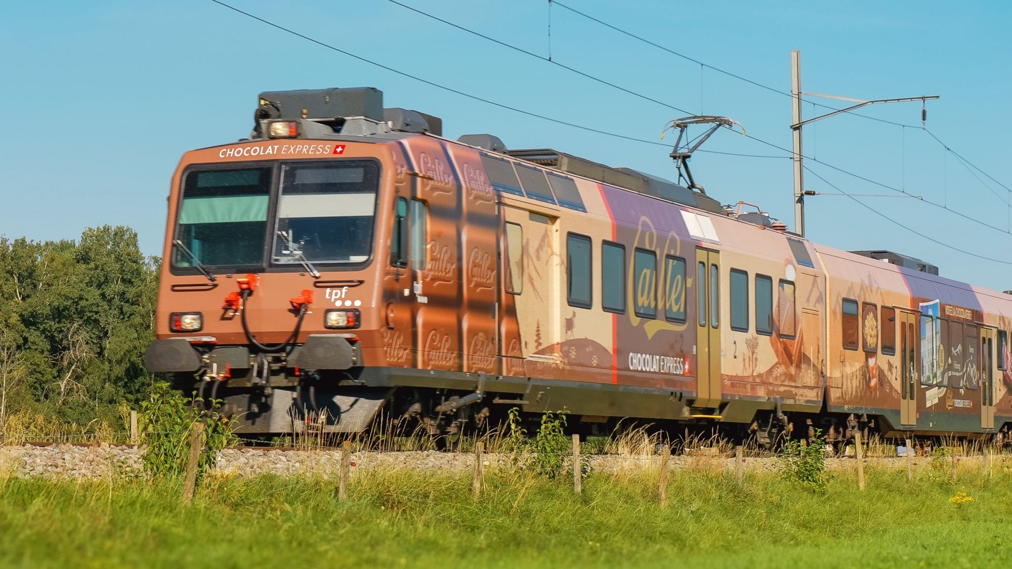 Board the train in Bern for a direct journey to Broc-Chocolaterie (Maison Cailler)