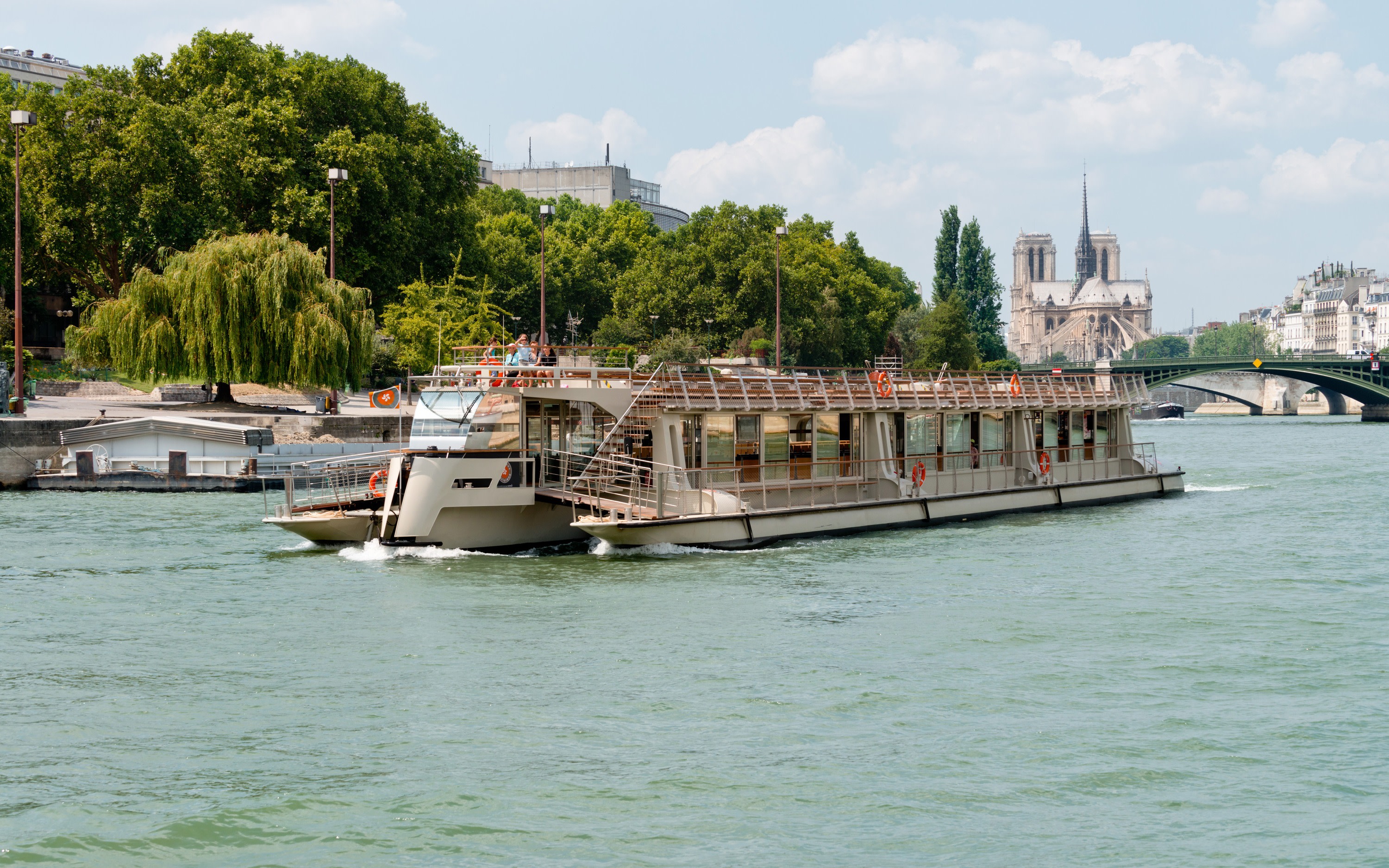 Paris Bus City Tour and Seine River Cruise
