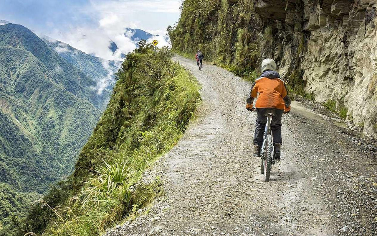 La Paz Death Road Adventure Bike Tour