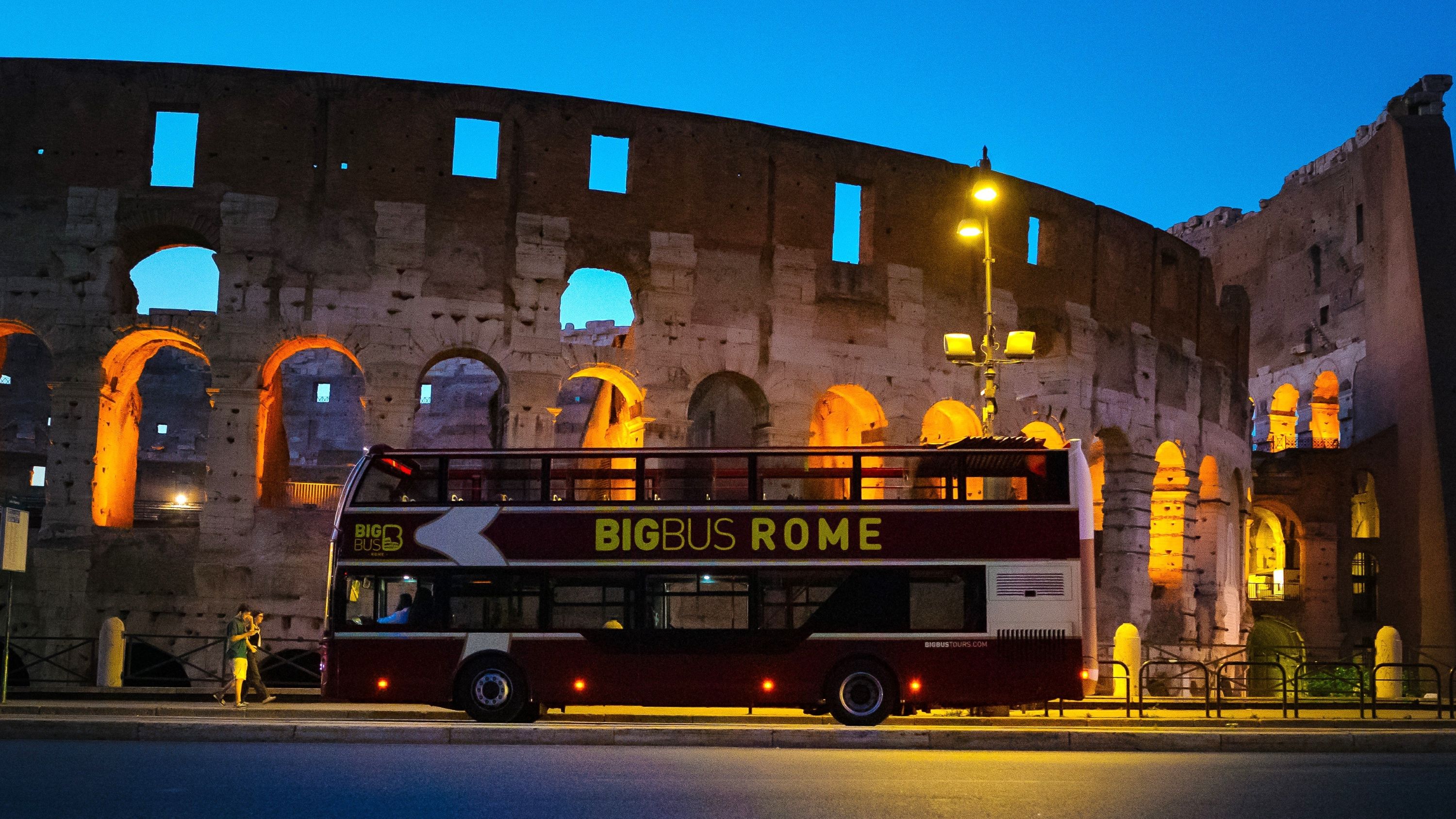 Christmas panoramic bus tour in Rome