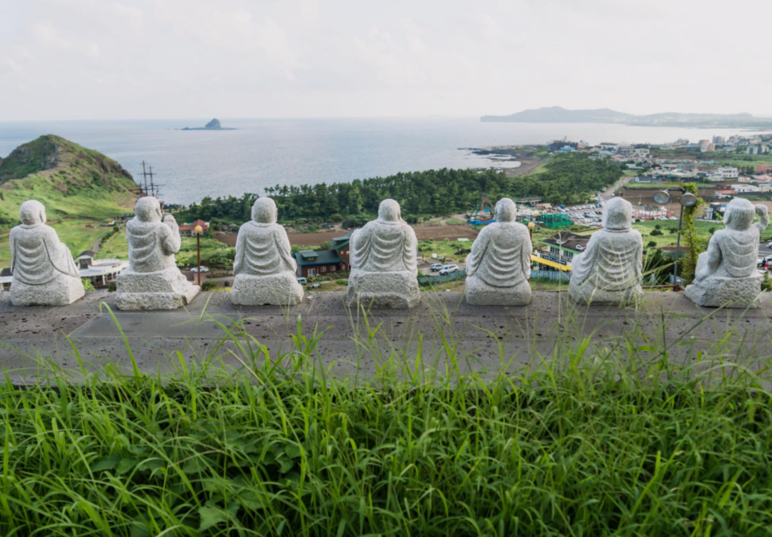 寶門寺:享受寧靜的文化之旅。在此一處風景優美的地點,盡情欣賞壯麗海景、寧靜寺廟園區,以及靈性與自然的獨特融合。 寶門寺:享受寧靜的文化之旅。在此一處風景優美的地點,盡情欣賞壯麗海景、寧靜寺廟園區,以及靈性與自然的獨特融合。