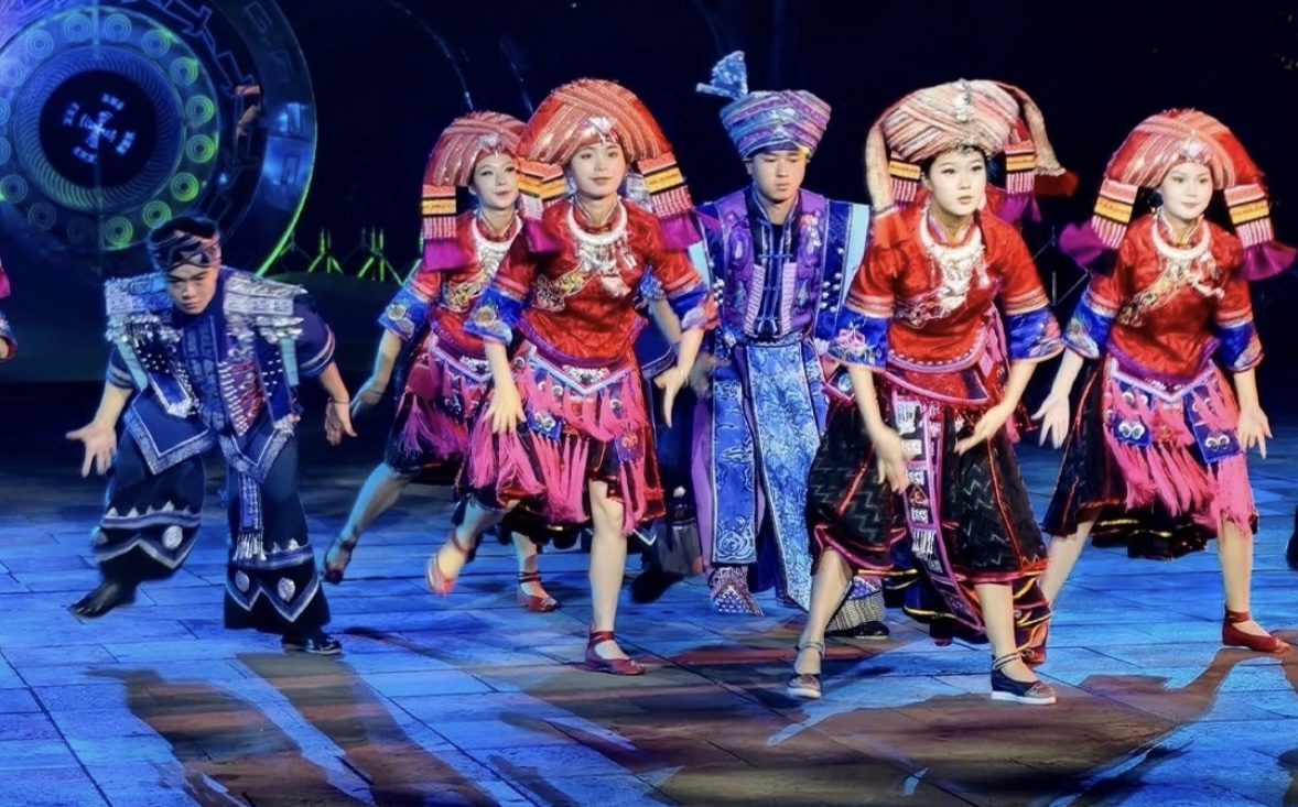 3-Day Guizhou Essential Scenic Spots Tour (Explore the Mysterious Xiaoqikong, Visit Xijiang Qianhu Miao Village, Stroll through Zhenyuan Time Alley, Discover the Billion-Year-Old Fanjing Mountain Wonders + Free Scenic Area Shuttle Bus & Insurance + Option