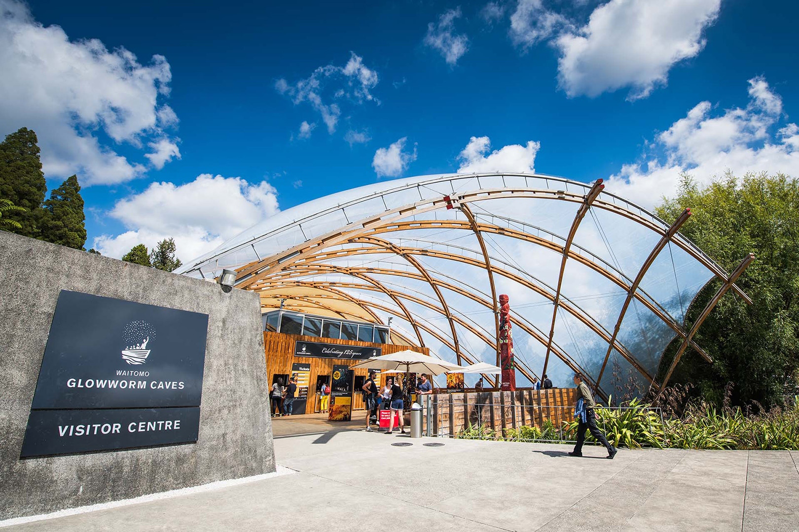 霍比屯 (Hobbiton) 與懷託摩洞穴 (Waitomo Caves) 之旅