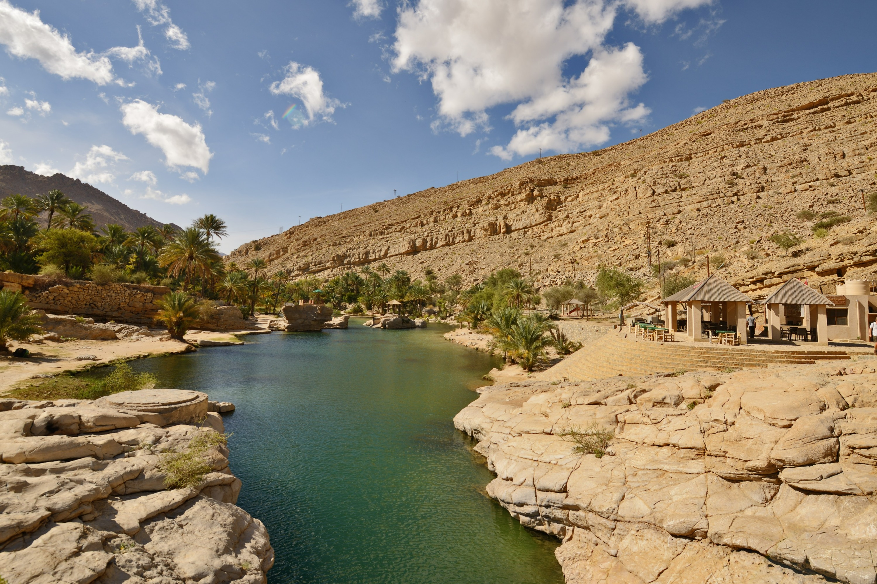 Battinah and Wadi Abyad Jeep Tour from Muscat