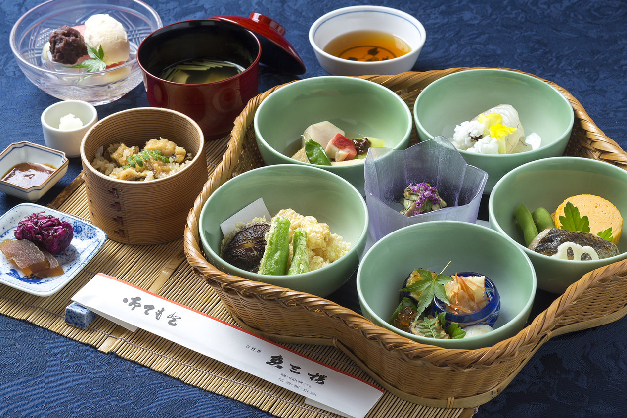 於江戶時代傳承至今的百年京都名店-魚三樓，品味春之雅趣~