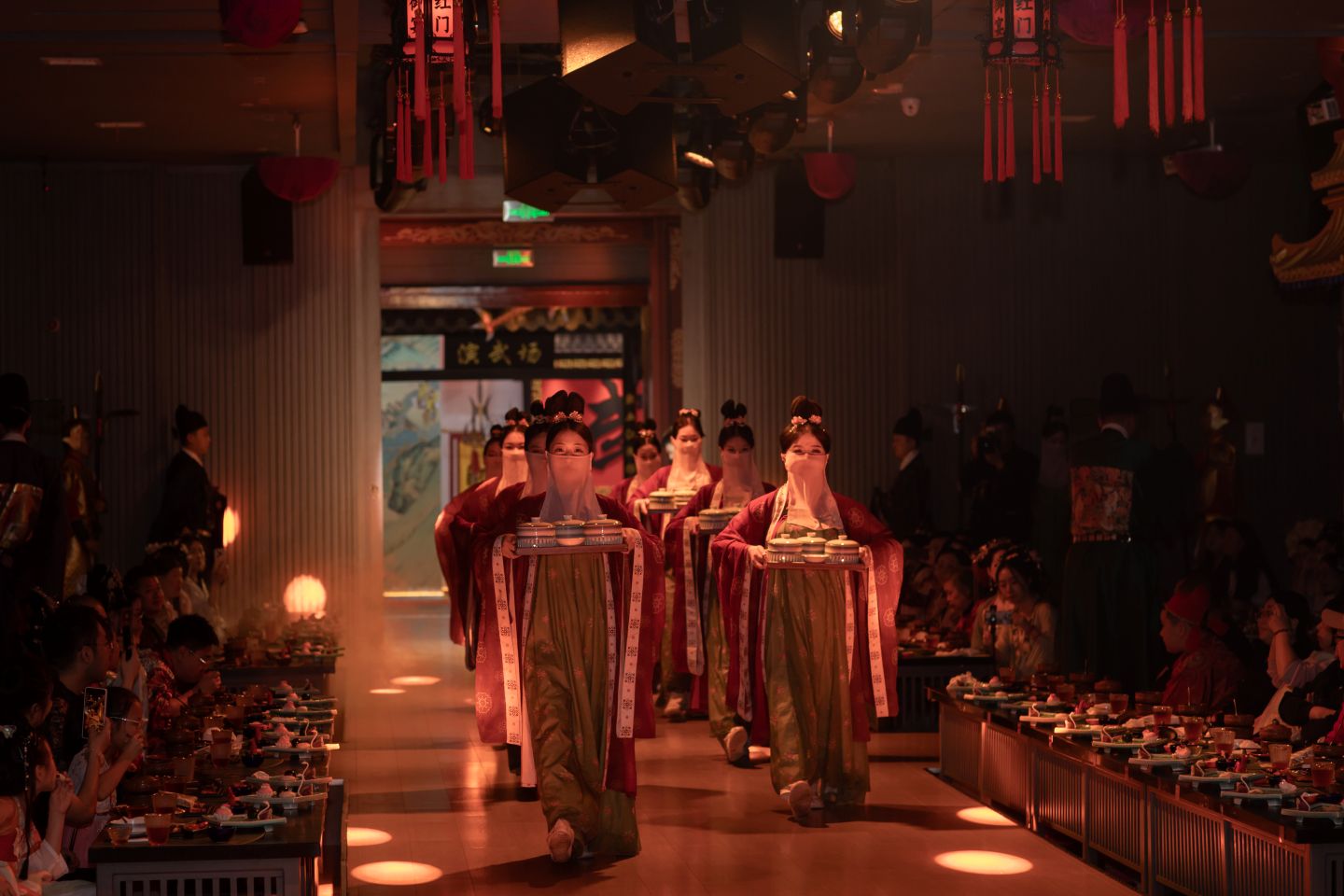 哈爾濱紅門御宴體驗（宮廷盛宴+精美演出+帝王用餐+遊戲互動+歷史文化+可選古代服裝體驗）