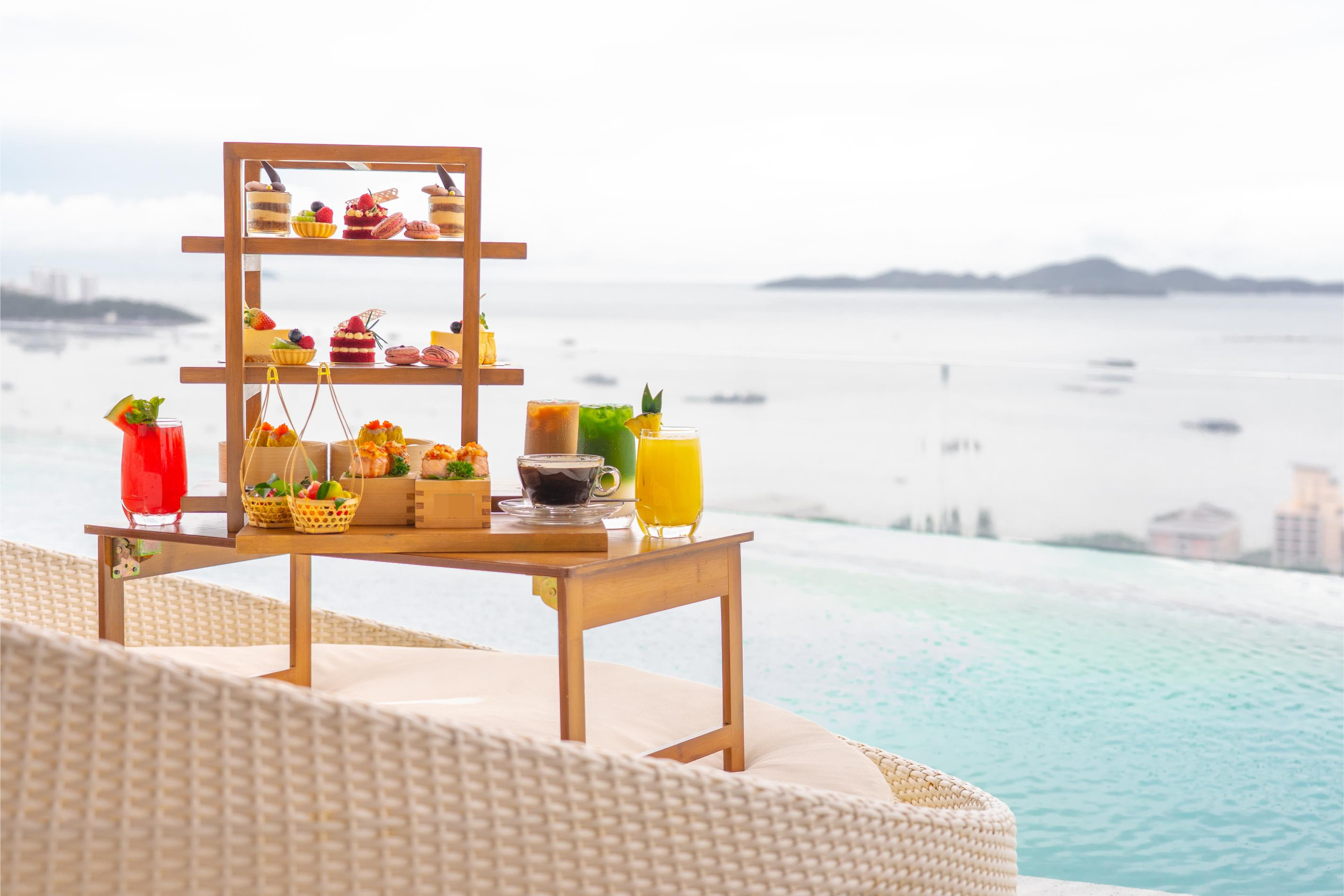 芭達雅 Akara Hotel 「Barracuda Sky Gala 屋頂酒吧」下午茶