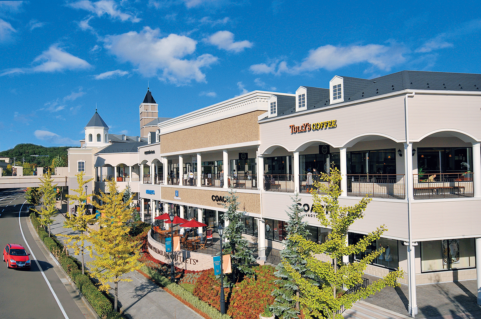 於仙台泉premium outlets自由購物及享用午餐。