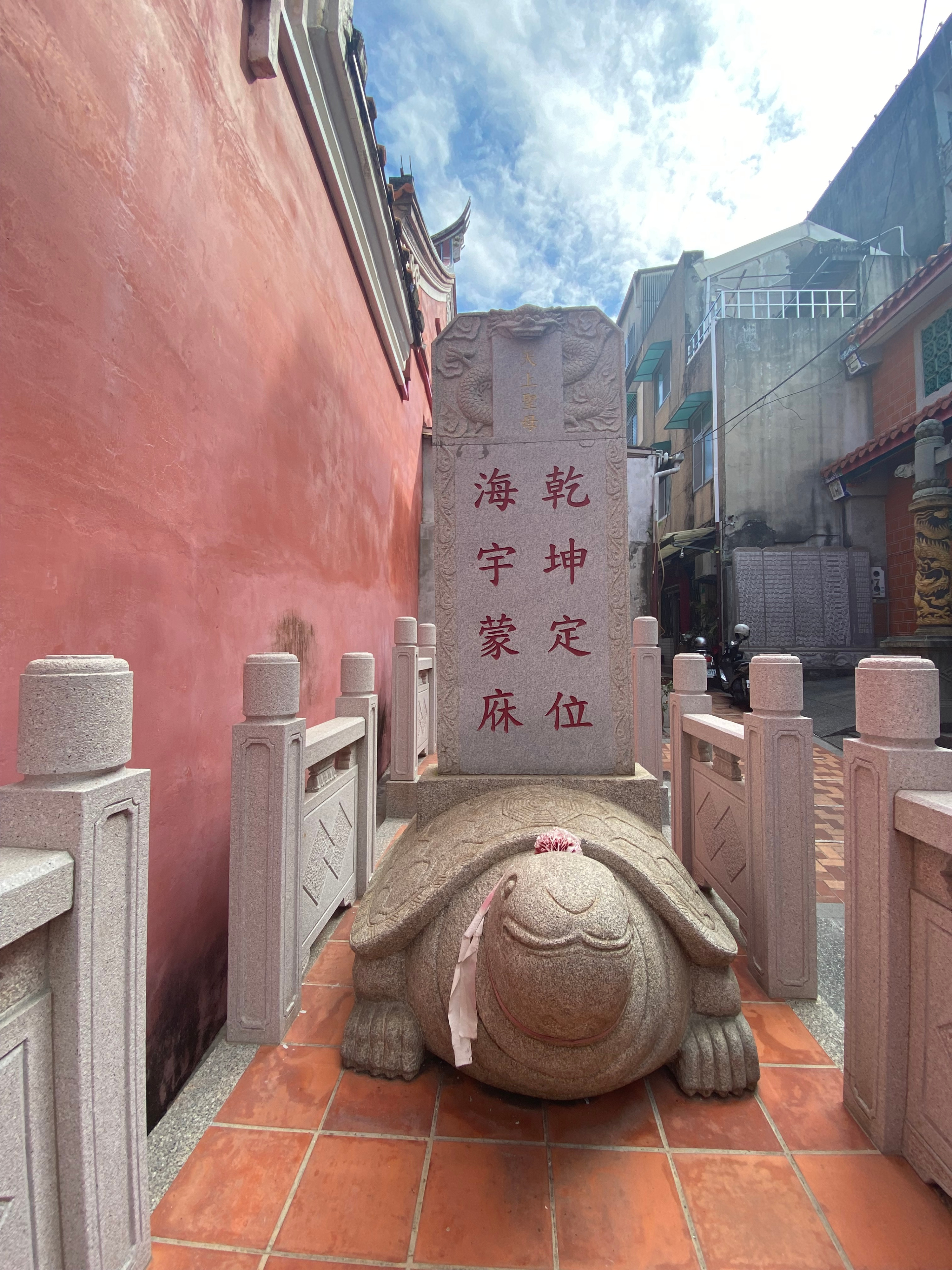 Food & Culture walking tour in Tainan