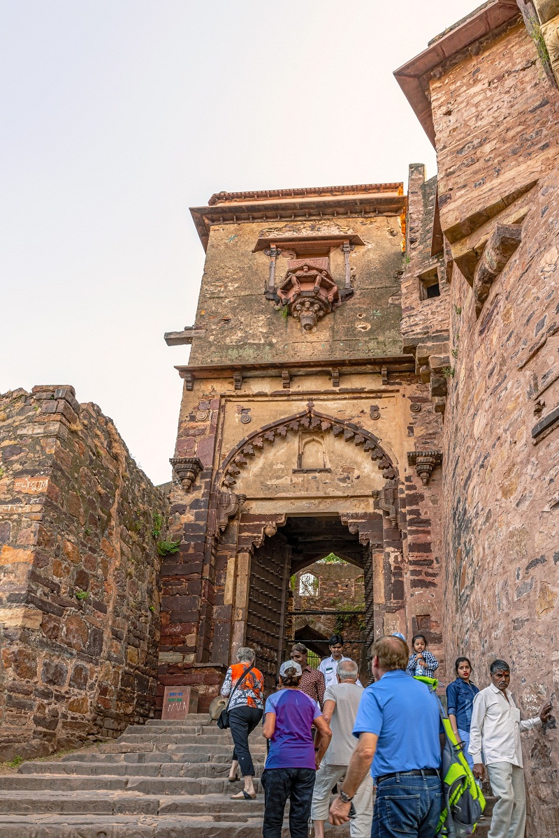 Tourists entering Misradhara gate, the main entrance gate of Ranthambore Fort.