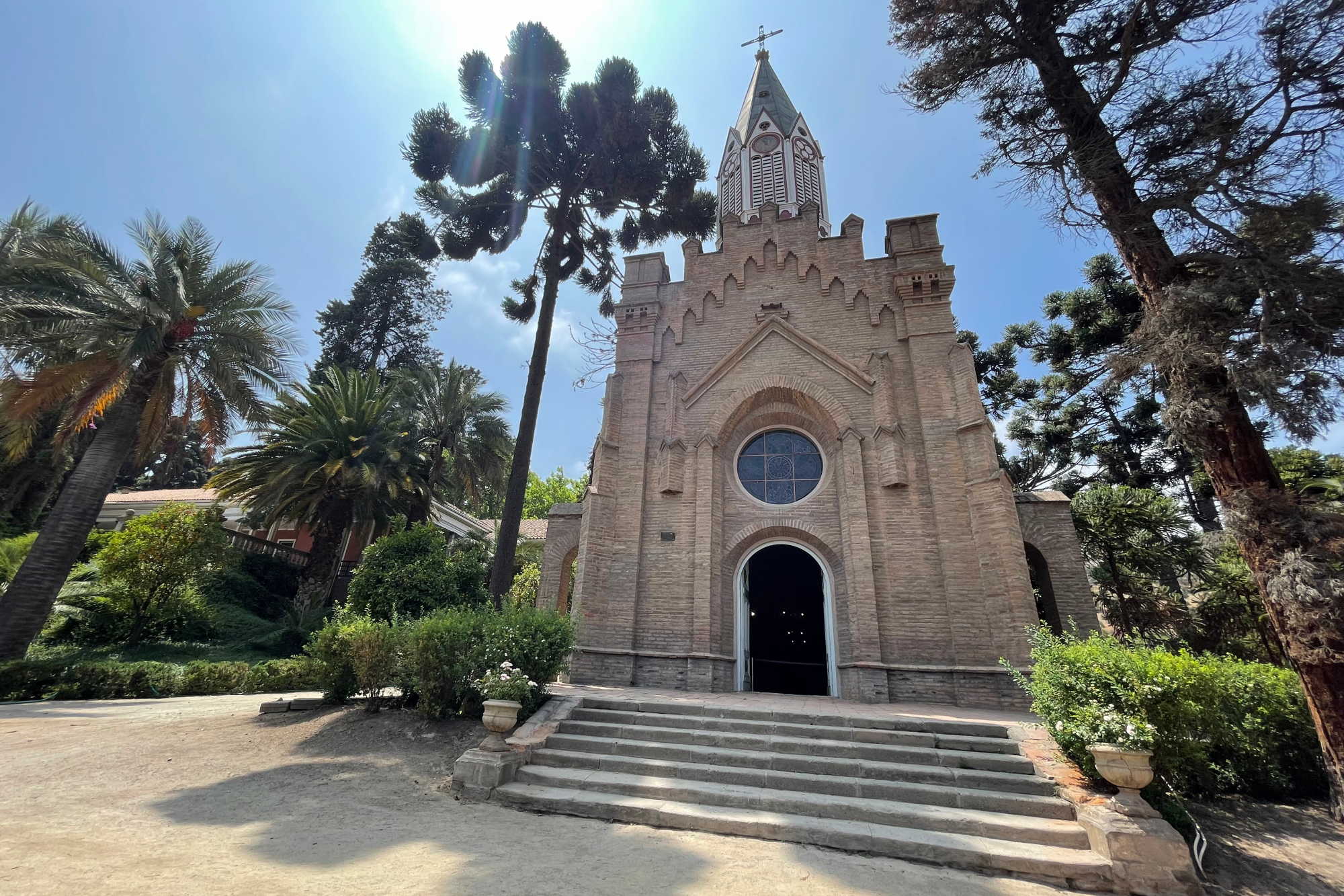 Santa Rita Vineyard Tour with Lunch, an Unforgettable Day!