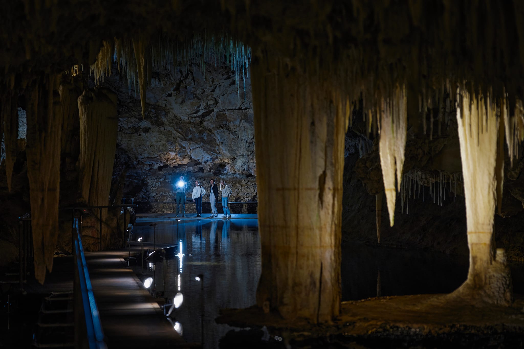 瑪格麗特河地區湖泊洞穴導覽之旅