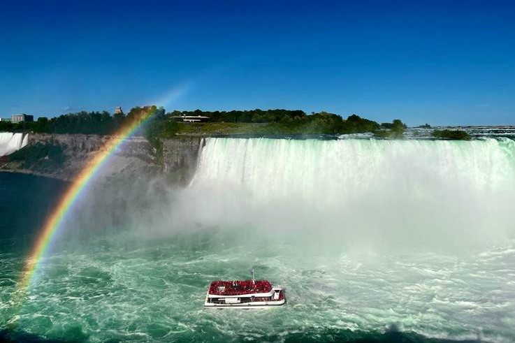 4-Day Niagara Falls & U.S. Capitol Tour from New York City