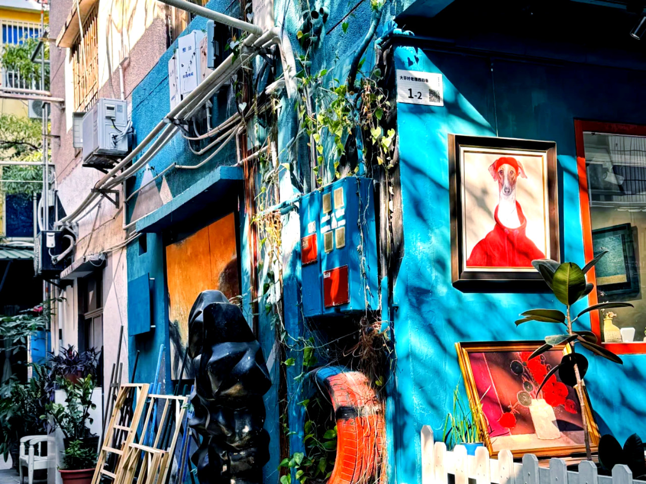 Shenzhen Hakka Culture and Art Exploration 1-Day Tour | Gankeng Hakka Town + Dafen Oil Painting Village