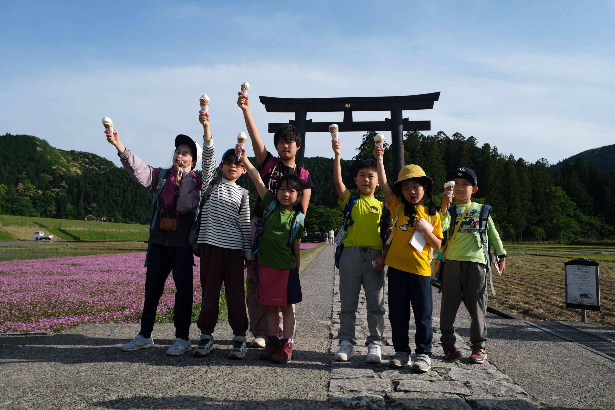 "One-day tour to the secret places in Kansai" Awaji Island/Koyasan/Kumano Kodo, choose one of the three ten-day tour routes.