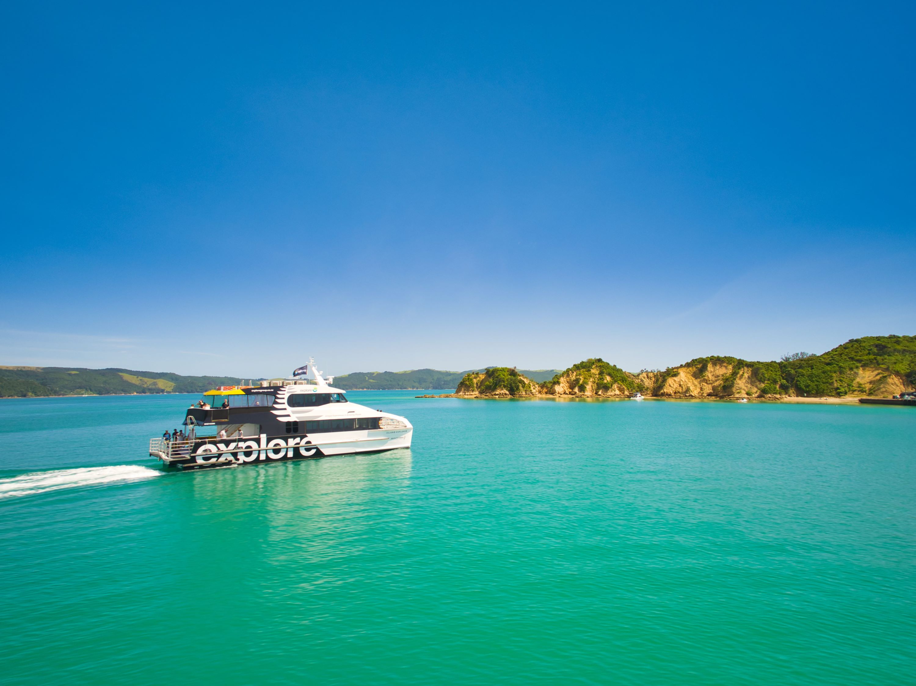 Man O' War Vineyard - Direct Ferry from Auckland