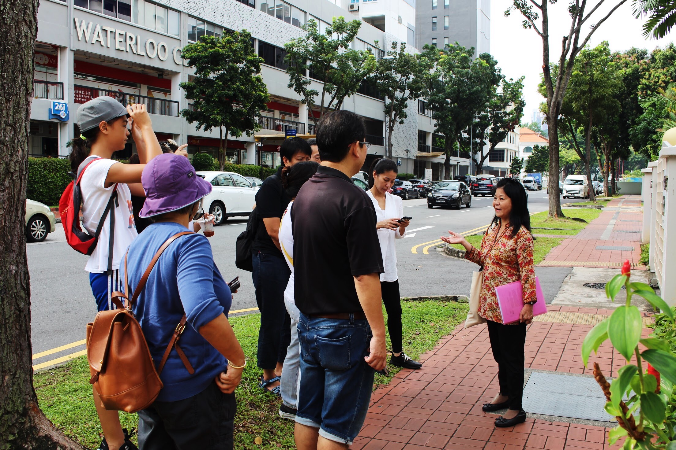 Women's History Walking Tour in Bras Basah Singapore