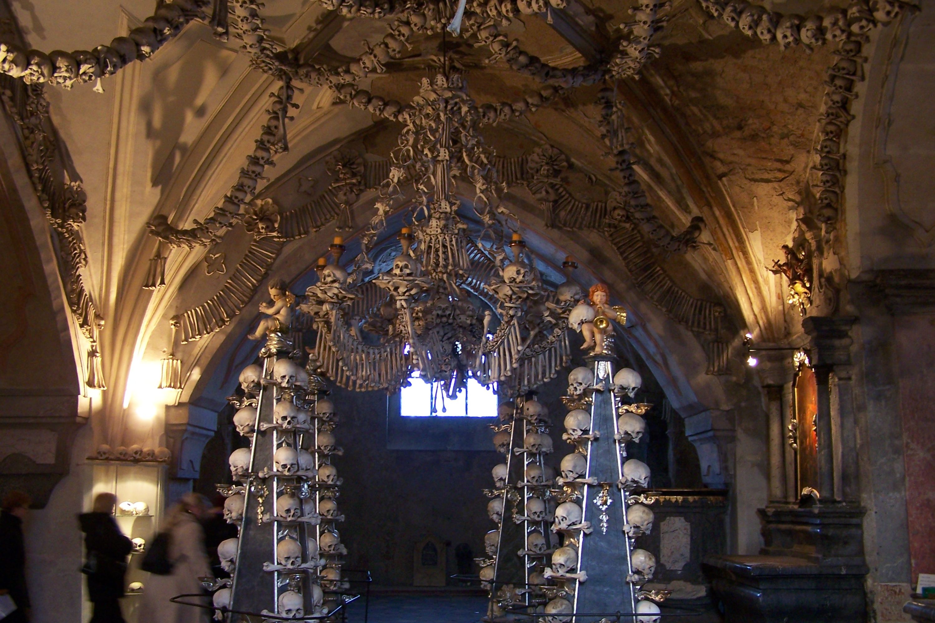 Kutna Hora with Bone Church Tour from Prague