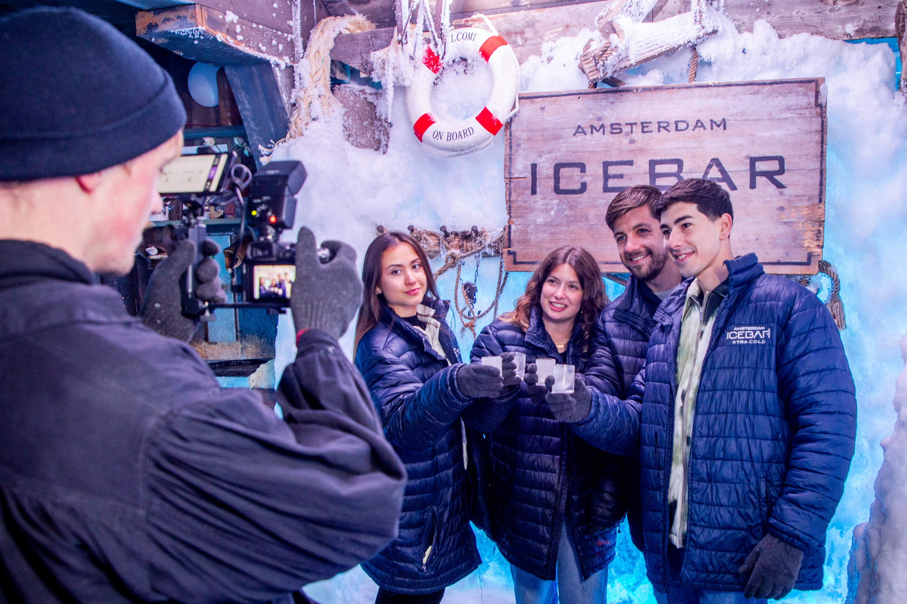 阿姆斯特丹 Icebar 極凍酒吧＆1小時運河遊船體驗