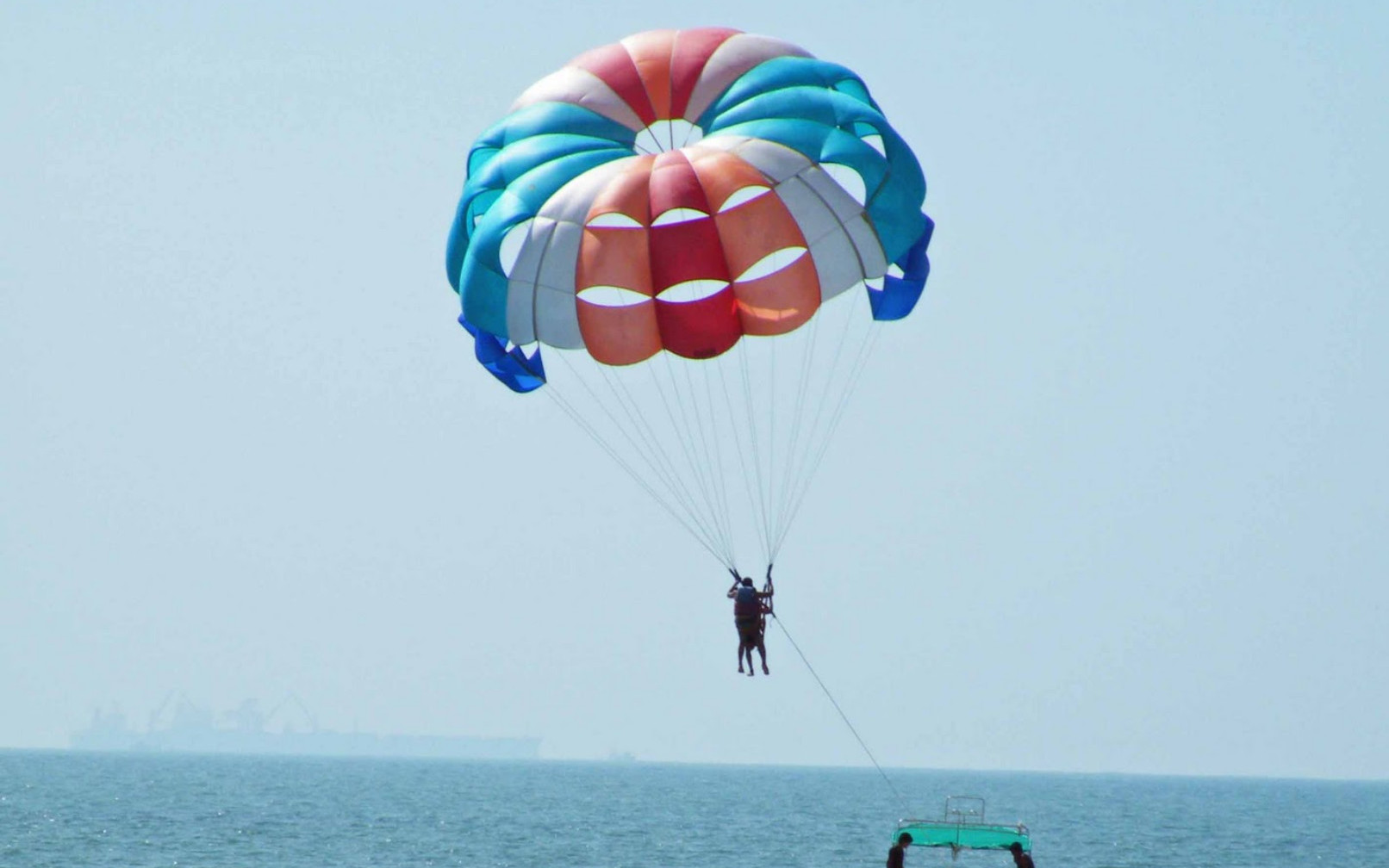 Mobor Beach: Water Sports