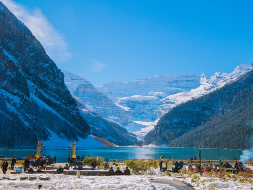 Shuttle Service between Canmore, Banff, Moraine Lake, Lake Louise