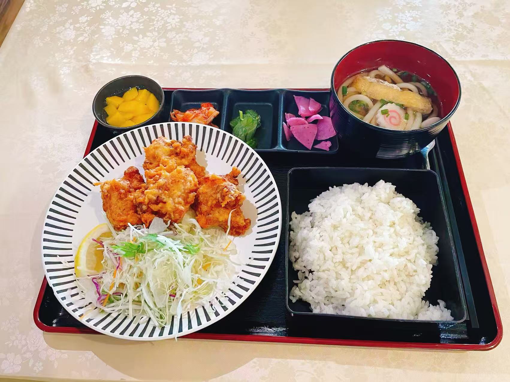 雞塊方案,圖片僅供參考,具體以當天出餐為準 雞塊方案,圖片僅供參考,具體以當天出餐為準