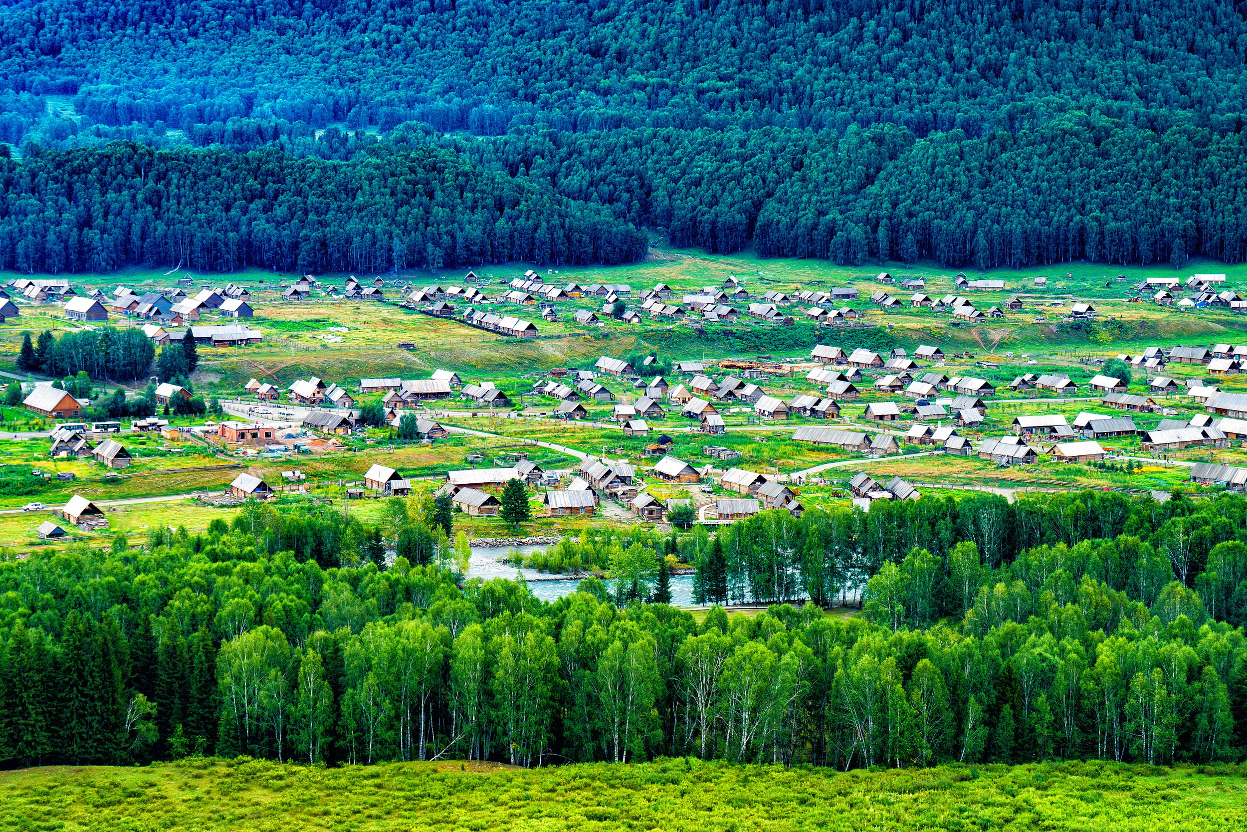 Панорамный вид на Северный Синьцзян: 8-дневный essentials-тур по Синьцзяну Тяньшань Тяньчи + Хэму + Кана́с + озеро Сайлим | 1+1 Первый класс