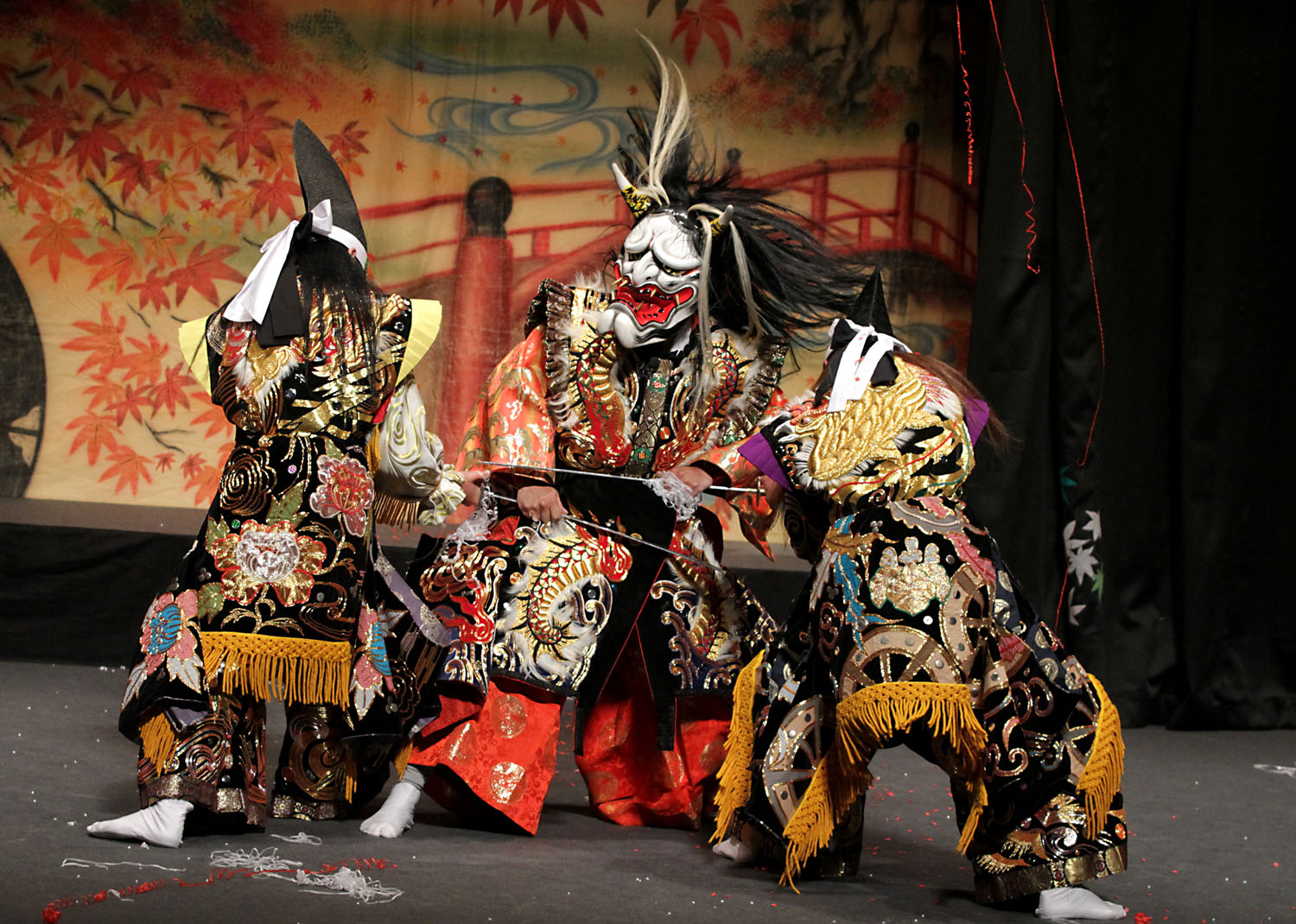 廣島神樂表演＆廣島紙鶴塔夜遊之旅（含屋頂酒吧體驗）