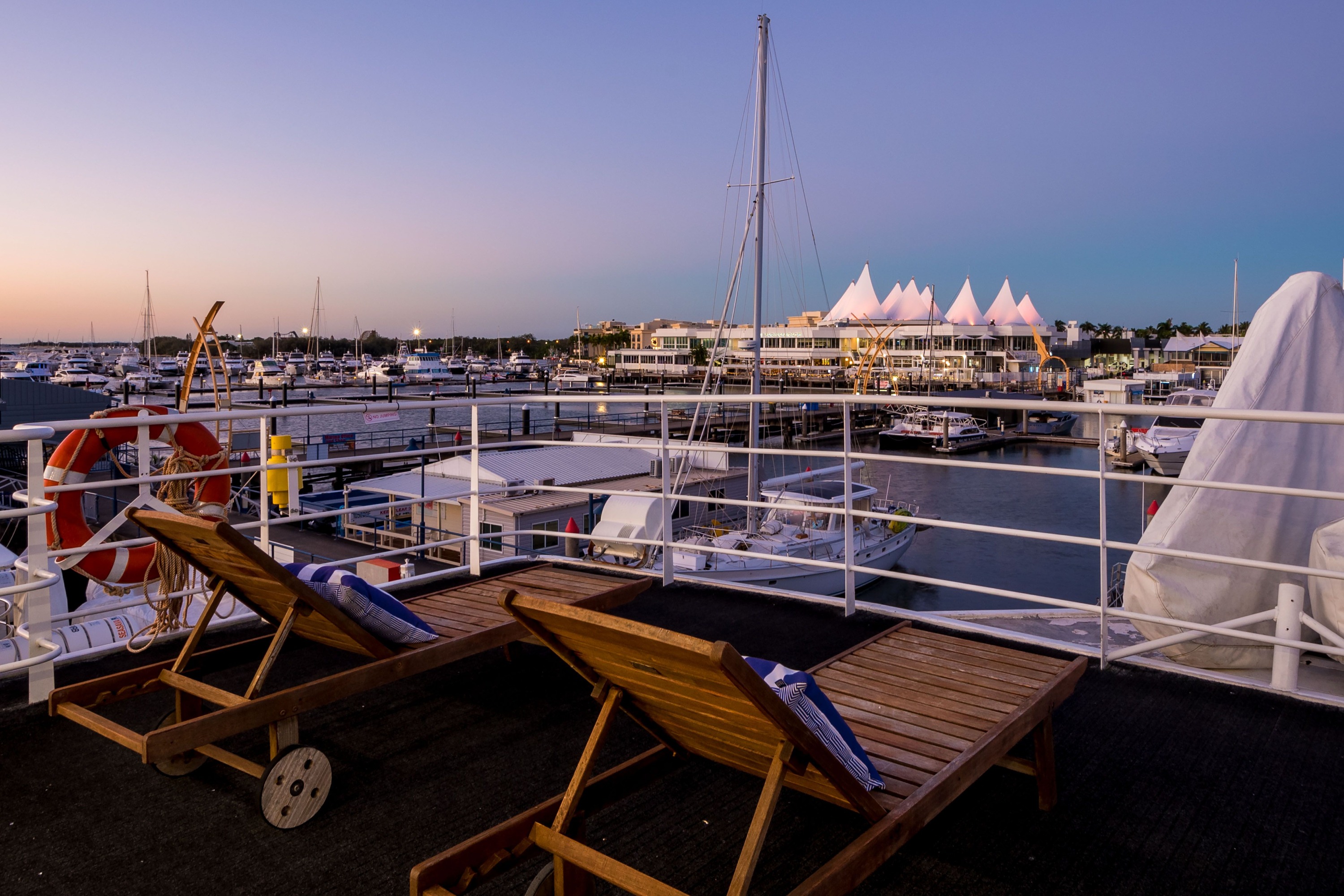 Luxury Sunset Broadwater Cruise in Gold Coast