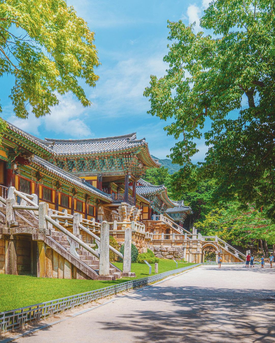 慶州曾是新羅王國的首都，常被譽為「沒有圍牆的博物館」。