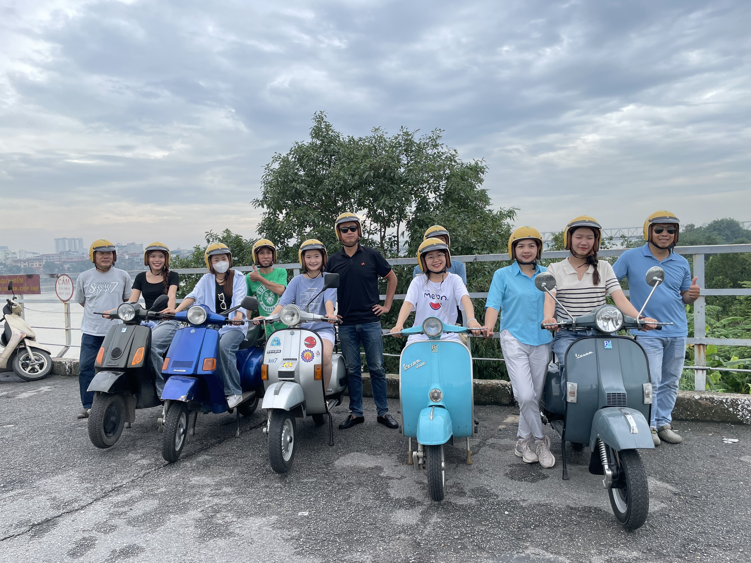 Hanoi Food Tour by Vintage Vespa 