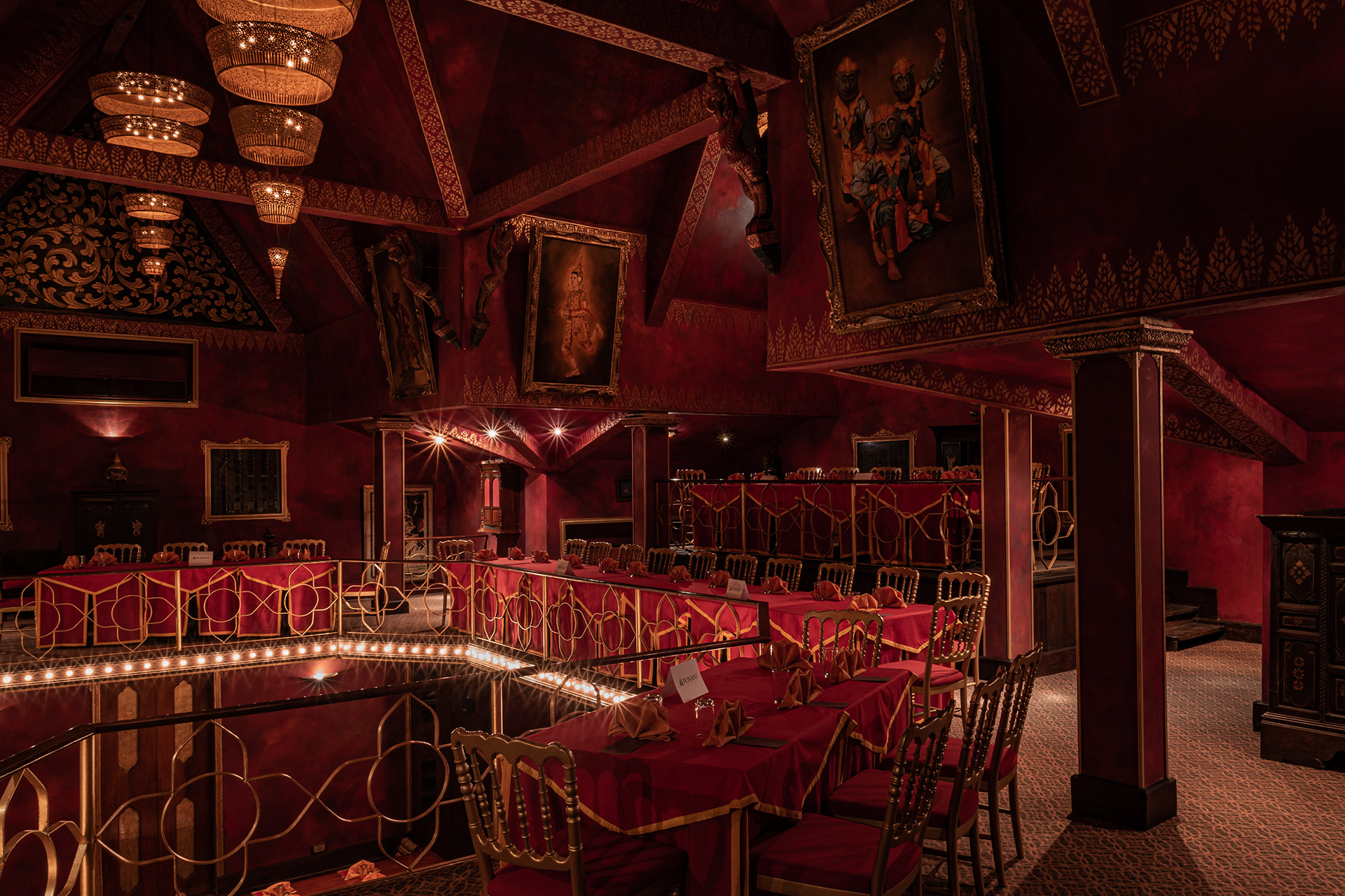 Apsara Theatre: Preserving Traditional Dance and Tuk-Tuk Transfers 