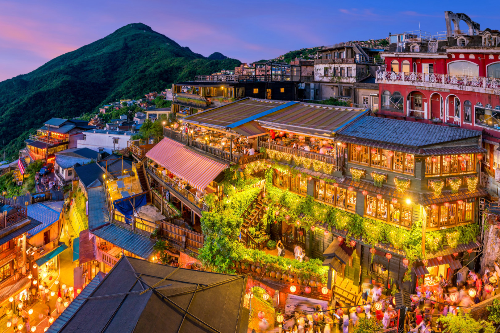 One-day tour to Yehliu/Jiufen Old Street/Shifen Old Street (Cantonese speaking tour guide)