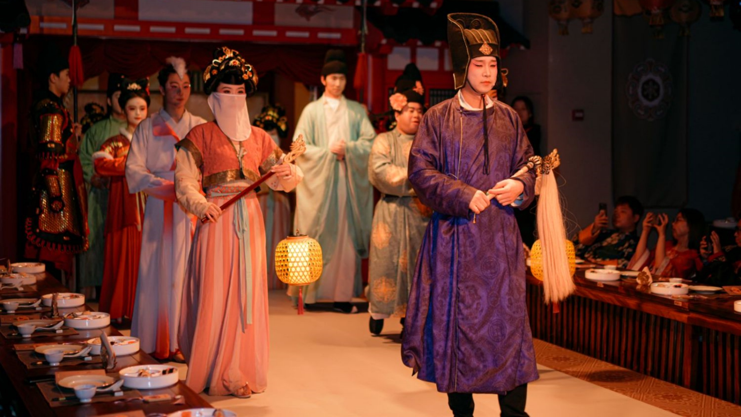 西安宮廷唐宴單餐飲體驗（穿越回唐朝與帝王共餐+西安旅行必打卡餐廳+古代對詩歷史文化+佳餚美酒伴歌舞）