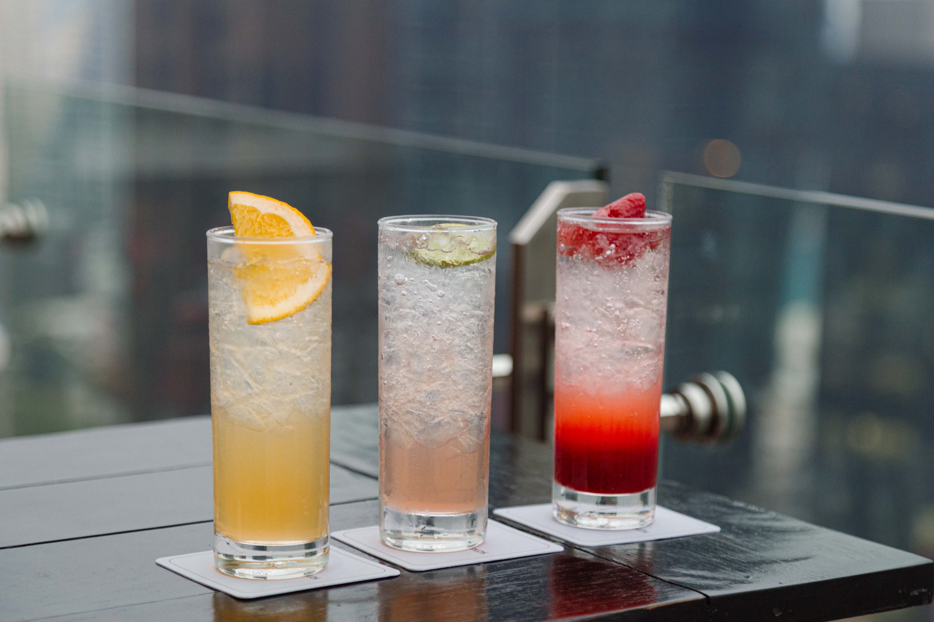 Mojjo Rooftop Lounge & Bar - 曼谷天空風景酒店