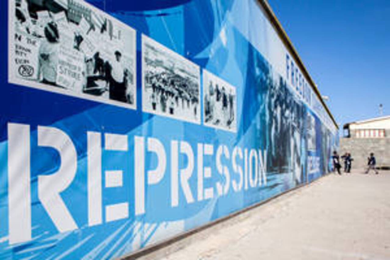 Cape Town Long March to Freedom & Robben Island Full-Day Historical Tour