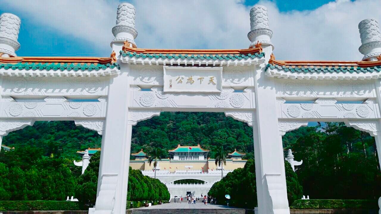 Taipei: National Palace Museum Guided Half-Day Tour (English/Japanese/Korean Tour Guide)